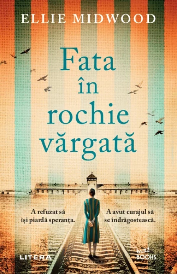 Fata in rochie vargata